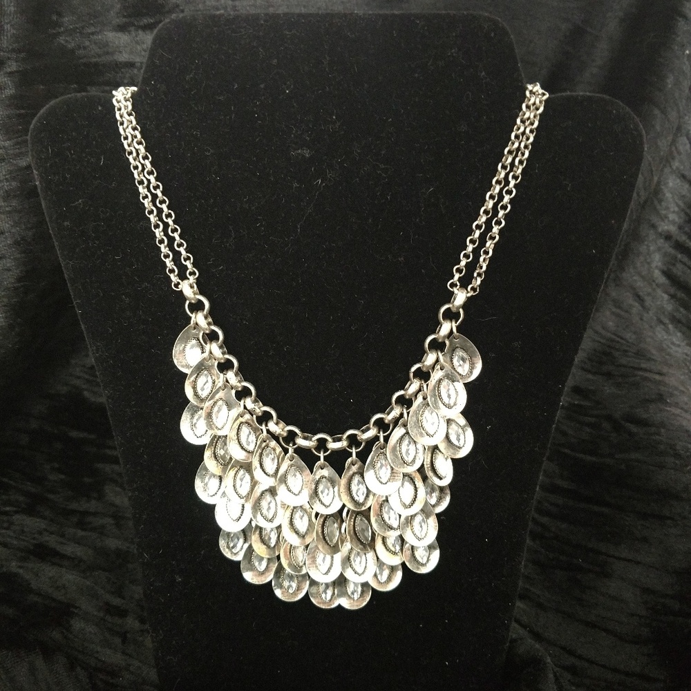 Premier Designs Crystal Falls necklace